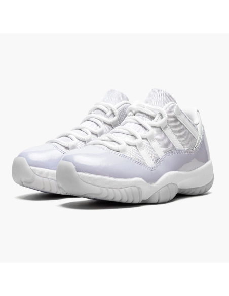 AIR JORDAN 11 LOW WMNS PURE VIOLET,AIR JORDAN 11,Air Jordan,AH7860 101